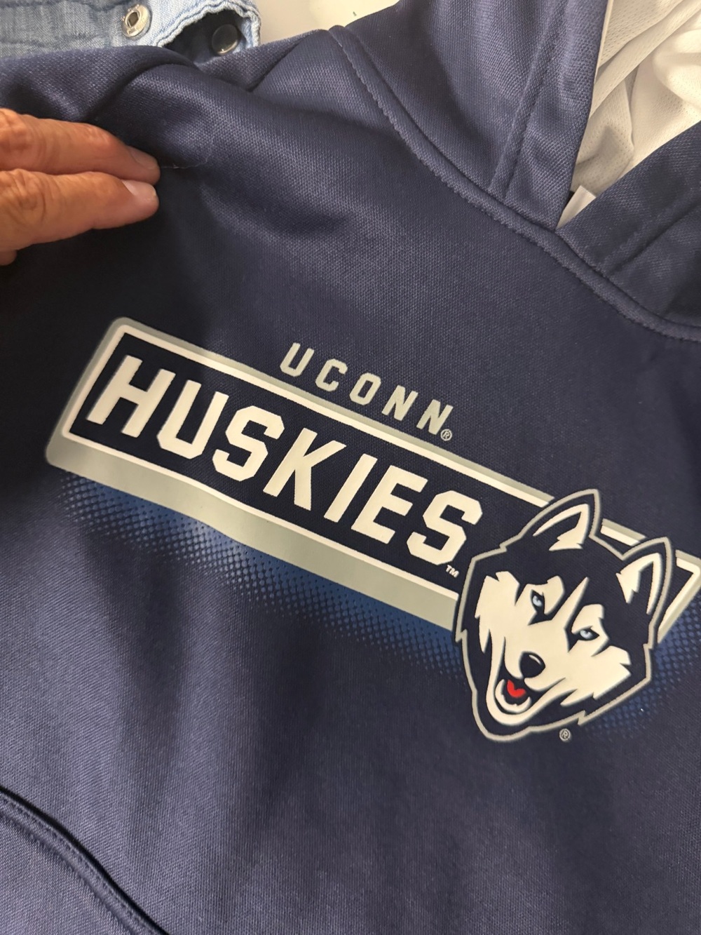 UConn Huskies Navy Blue Hoodie - Official Fan Gear size small nwot